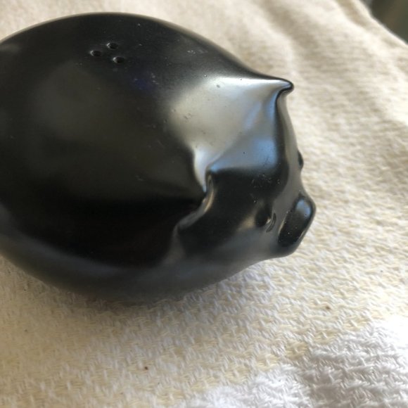 Pig Salt and Pepper Shakers - Picture 4 of 7